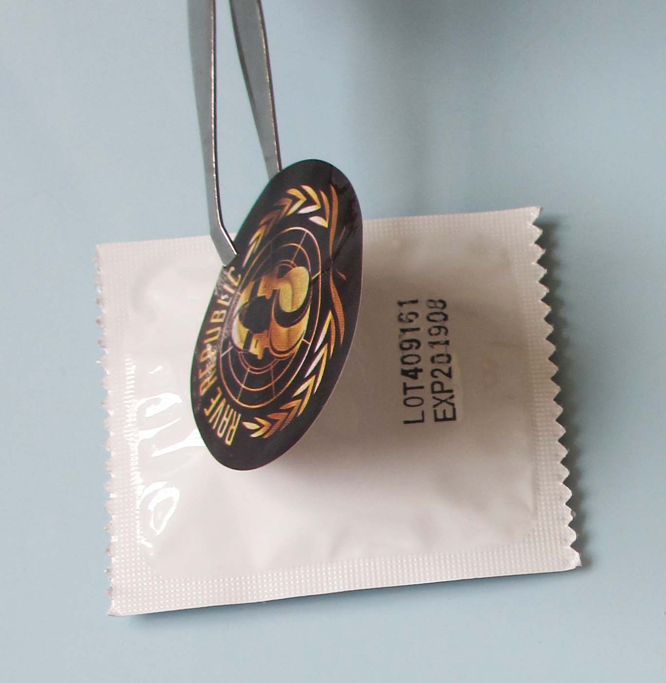 china custom brand sticker condoms manufacture